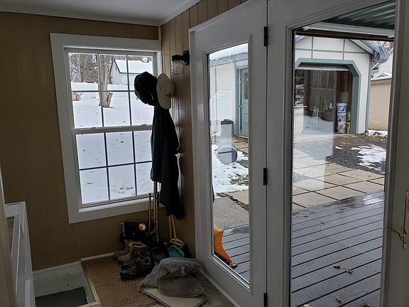 4th image of 6 Hebron Ave