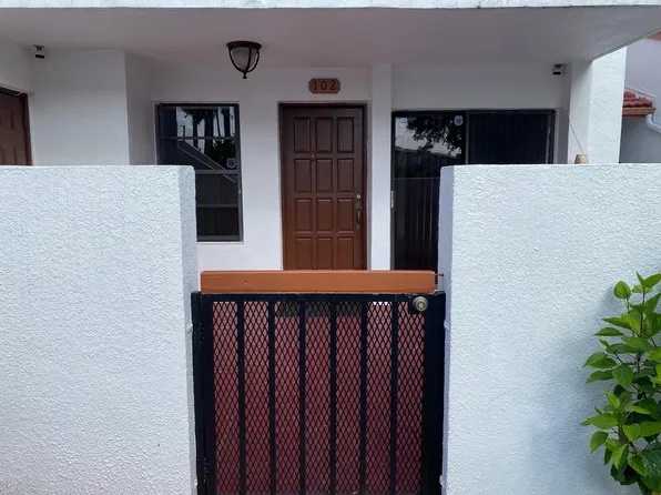 7510 SW 153rd Pl APT 102-8, Miami, FL 33193