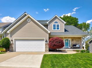 7803 Aspen Dr, West Des Moines, IA 50266