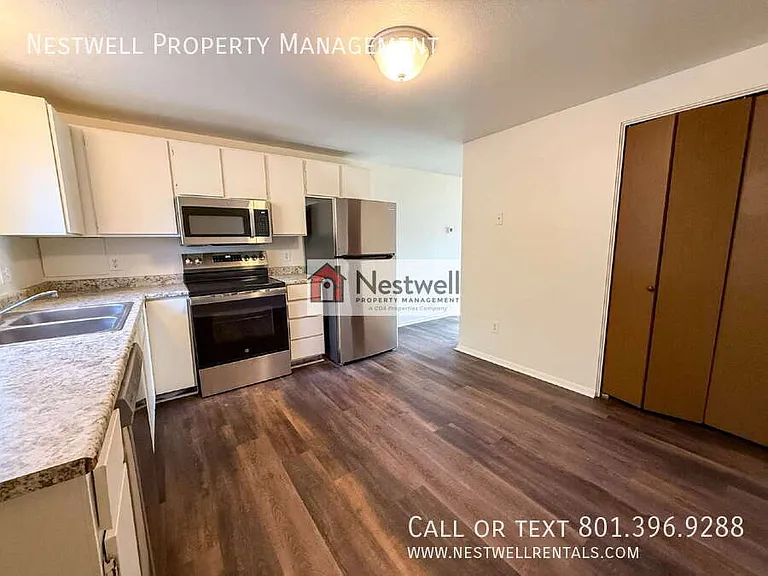 112 N 350 W #4D — Photo 3