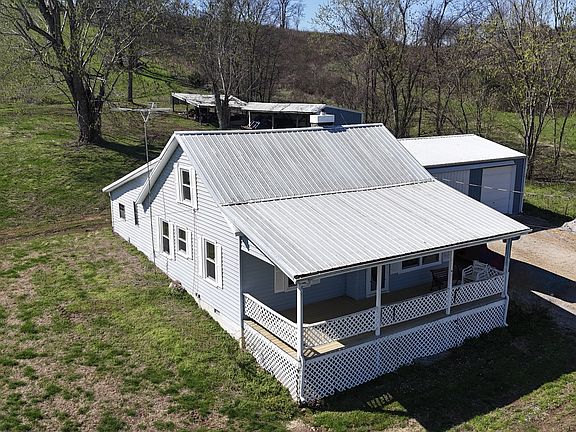 4th image of 575 Skillet Creek Rd