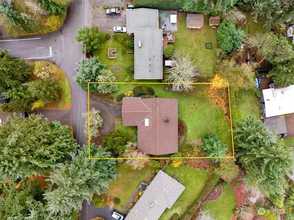 18905 8th Avenue SW, Normandy Park, WA 98166