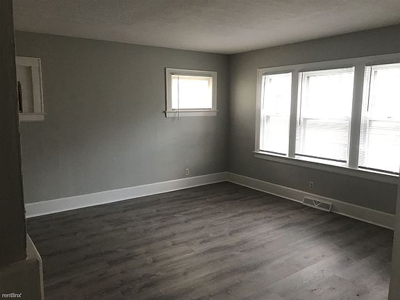 Living Room (8)