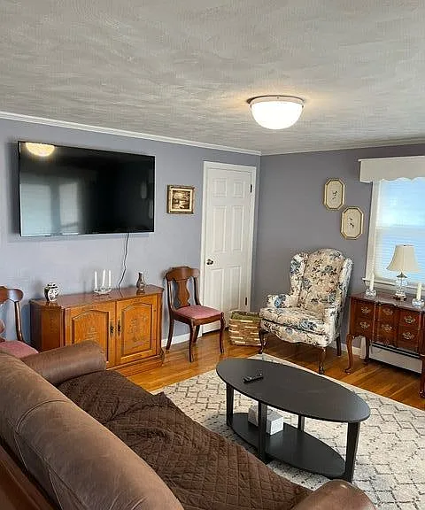 35 Dibiase St — Photo 1