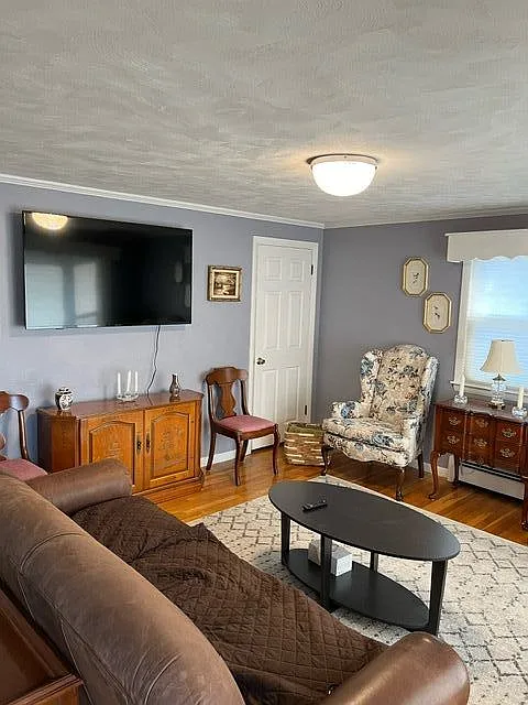 35 Dibiase St