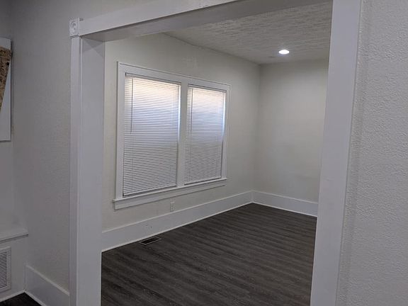 5th image of 1506 Loretta Ave