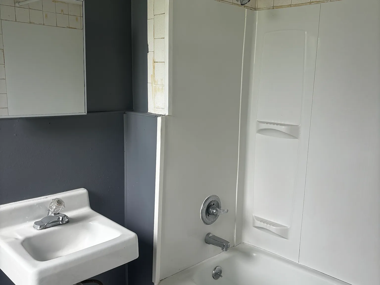 3 bed, $1,400 — Photo 4