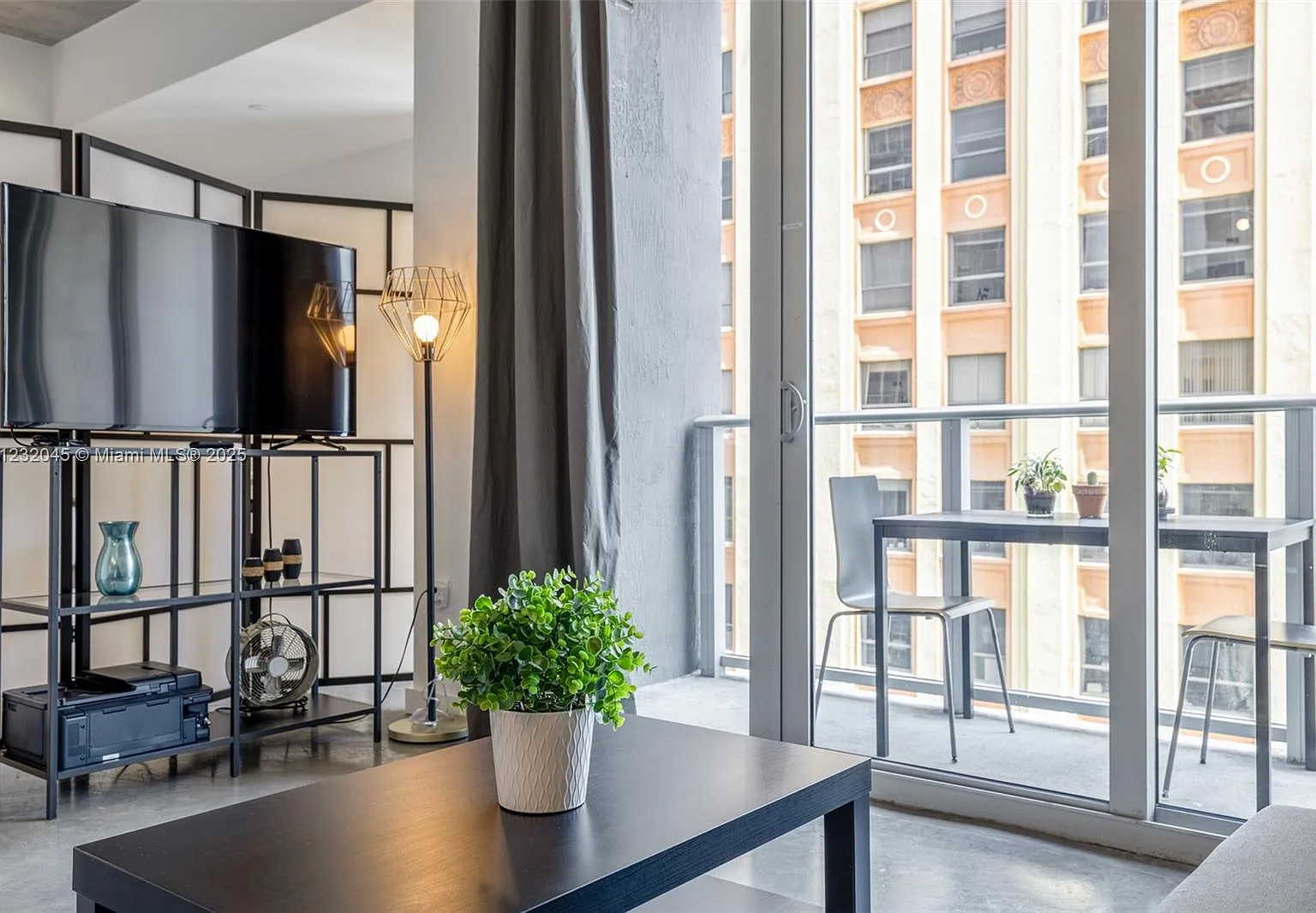 Centro Condo — Photo 4