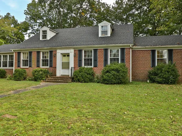 348 Evergreen St, Dresden, TN 38225