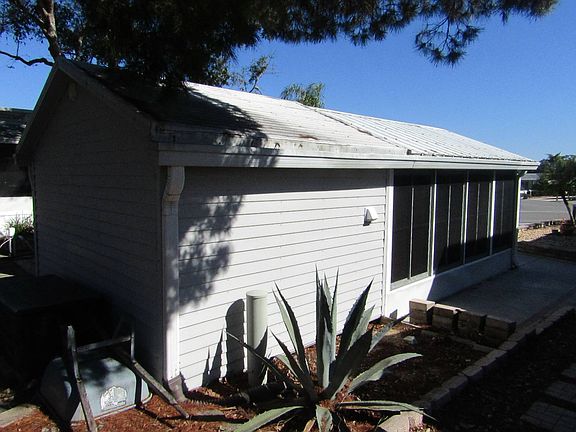 4th image of 204 Broken Woods Blvd