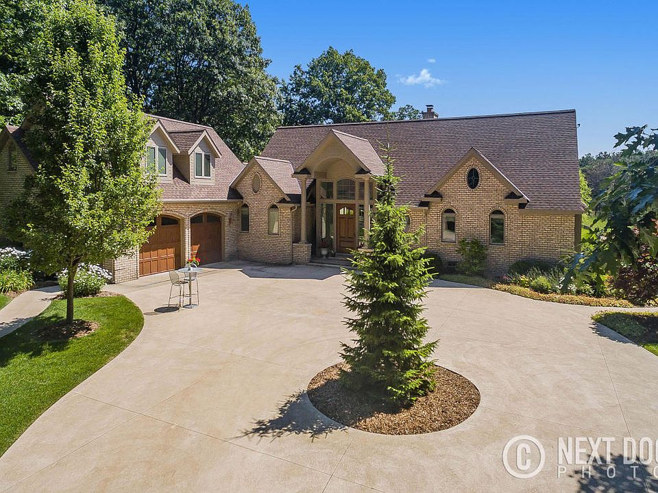 1st image of 5244 Lakeshore Dr