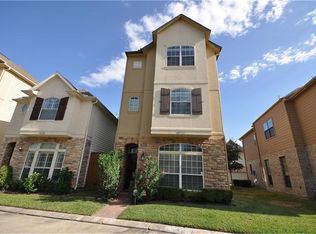 9025 Creekstone Lake Dr, Houston, TX 77054