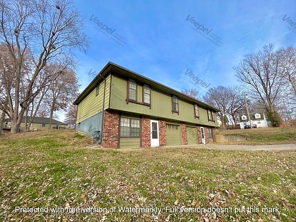 3rd image of 5710-5712 NE 50th St #2B-1BA-871SQFT