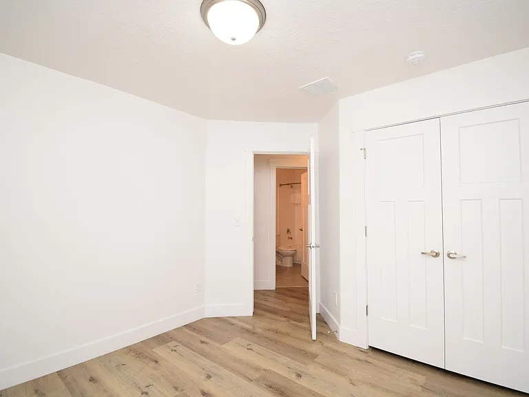 4727 S Hillhouse Cv #102 — Photo 17