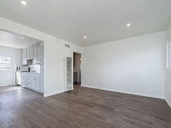5th image of 7142-7144 Mohawk St #7142