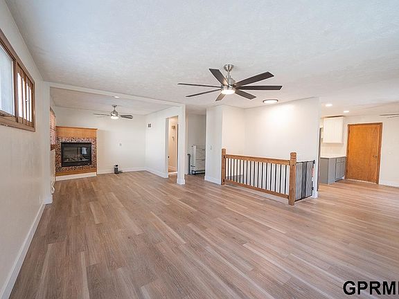 4th image of 421 Haverford Dr