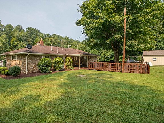 5th image of 1431 Paw Paw Creek Rd