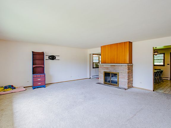 4th image of 82 Nordigan Dr