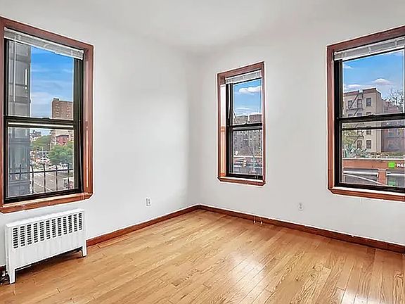 5th image of 188 Suffolk St APT 2B