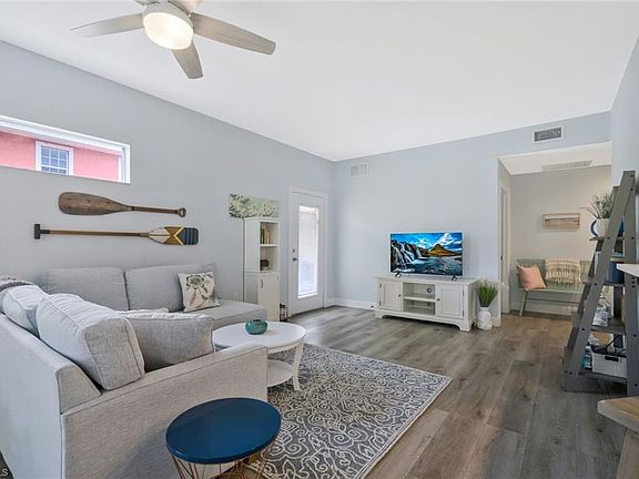 5th image of 5370 Park RD #2