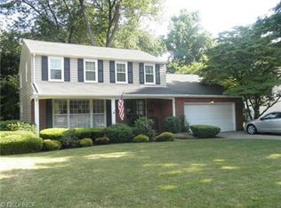 8215 Litchfield Dr, Mentor, OH 44060