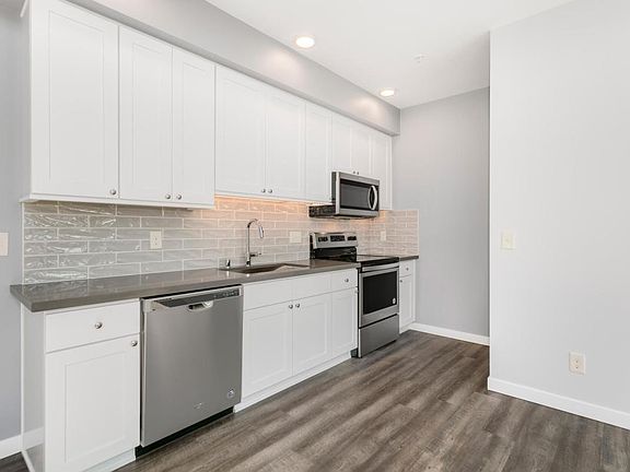 2nd image of 18806 Firlands Way N