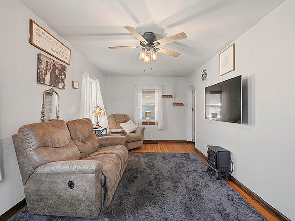 4th image of 612 North 3rd Ave