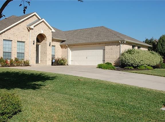 2nd image of 229 Foxford Dr