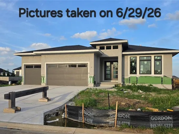11235 S Gleason Rd, Olathe, KS 66061