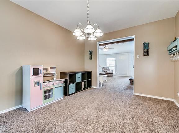 5th image of 5021 Watkins Cir