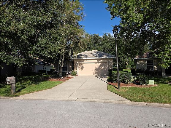 2nd image of 836 W Silver Meadow Loop