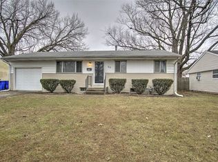 23 Tanager Dr, Decatur, IL 62526