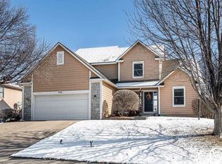 552 Arrowhead Dr, Lawrence, KS 66049