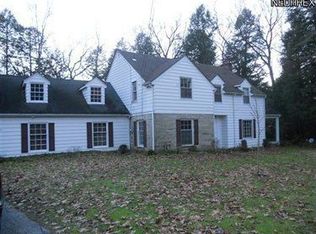 1065 Genesee Dr, Youngstown, OH