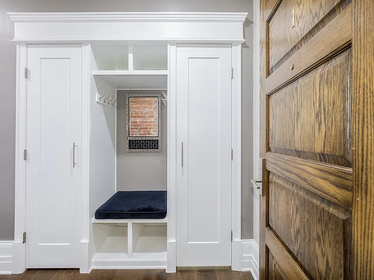 901 D St NE #1 — Photo 17