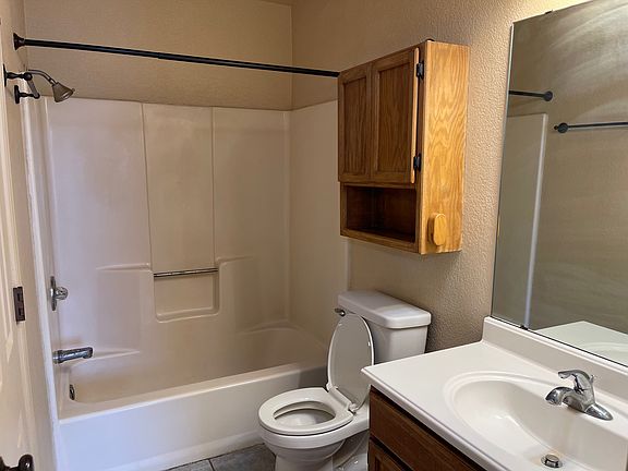 5th image of 1462 Discovery Ave