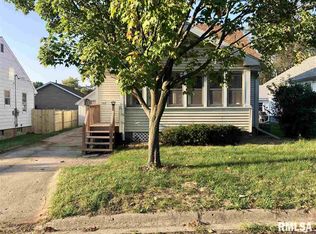 1323 Hamilton St, Pekin, IL 61554