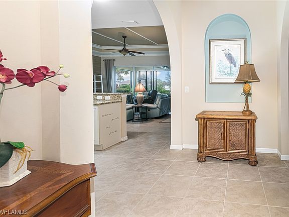 4th image of 10842 Valentina Ct