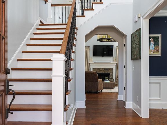 4th image of 42 Birdie Rd