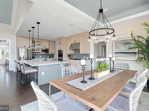 2nd image of 20346 Honeysuckle Dr