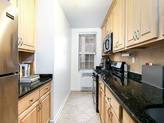 770 Bronx River Road