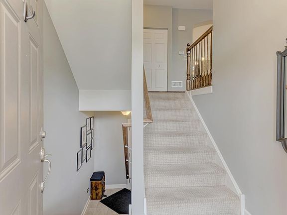 5th image of 4107 Royal Mews Cir