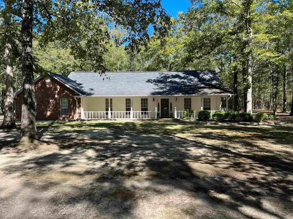 1301 W Pleasant Dr, Pine Bluff, AR 71603