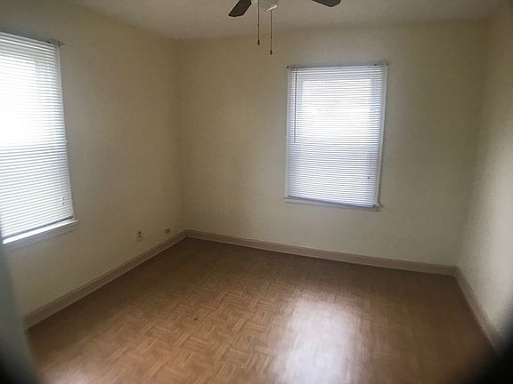 4th image of 19572 Sunset Ln