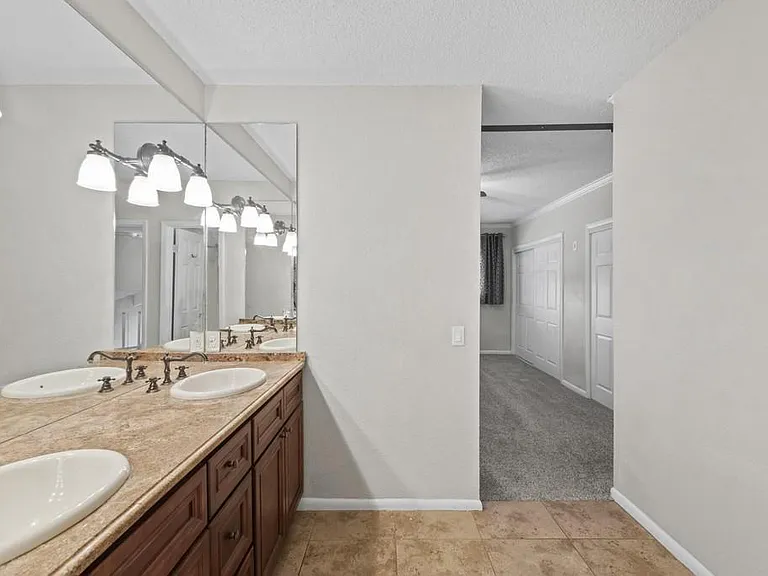 39 Emerald Ct — Photo 12