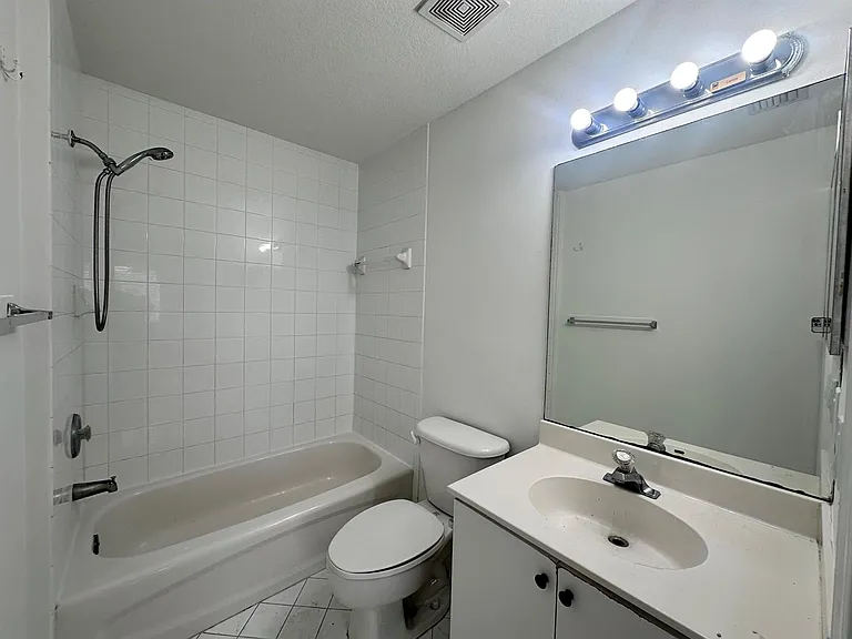 3474 Briar Bay Blvd #204 — Photo 8