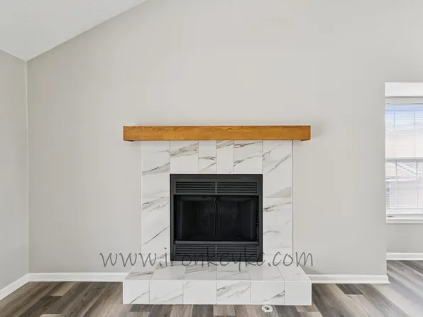 6620 W 152nd St #6620, Overland Park, KS 66223