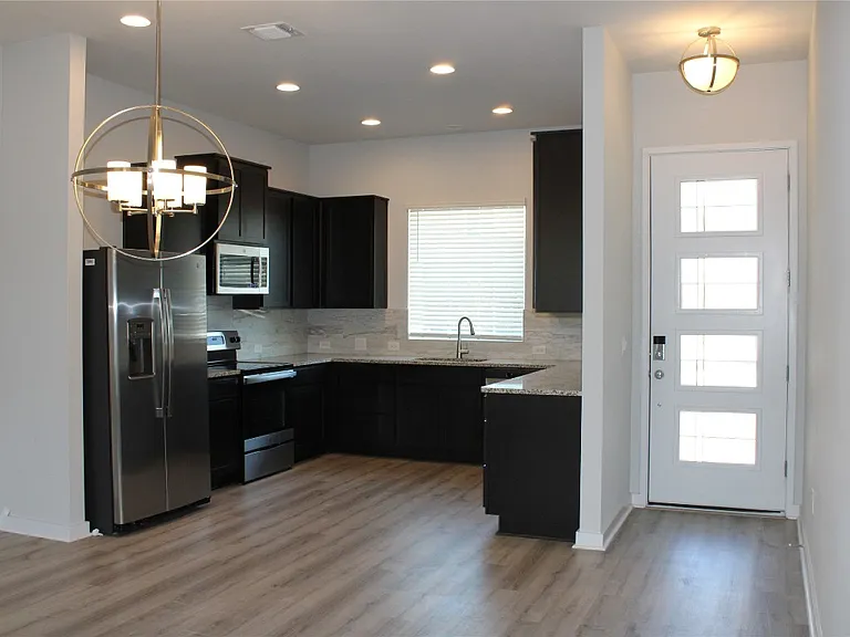 15008 Casbah Dr — Photo 4