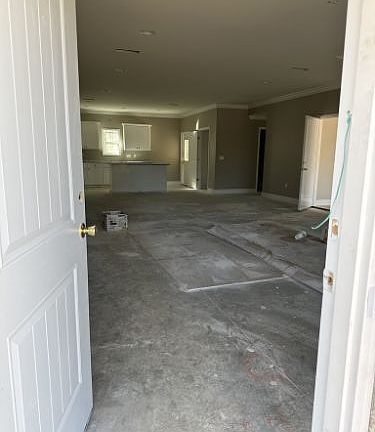 5th image of 163 Fuller Rd