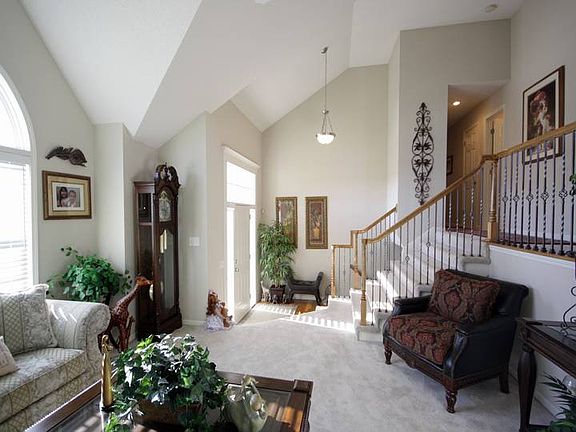 Open concept Living Rm!